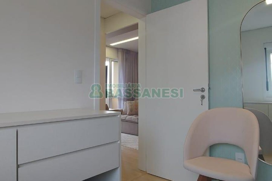 Apartamento com 55m², 2 dormitórios, 1 vaga, no bairro Nossa Senhora da Saúde em Caxias do Sul para Comprar