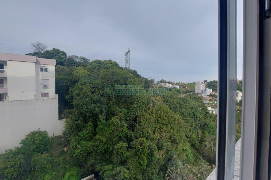 Apartamento com 55m², 2 dormitórios, 1 vaga, no bairro Nossa Senhora da Saúde em Caxias do Sul para Comprar