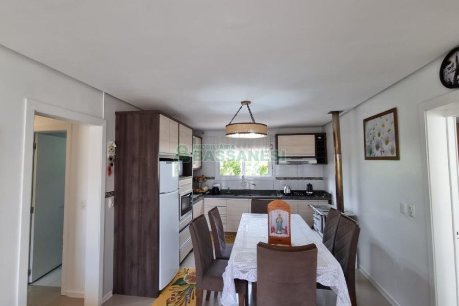 Casa com 139m², 3 dormitórios, 2 vagas, no bairro São Luiz em Caxias do Sul para Comprar