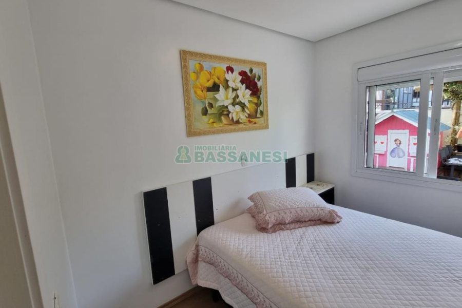 Casa com 139m², 3 dormitórios, 2 vagas, no bairro São Luiz em Caxias do Sul para Comprar