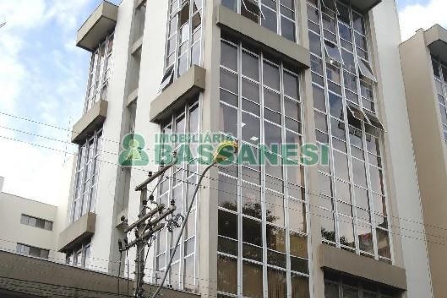 Sala Mobiliada com 60m², no bairro Centro em Caxias do Sul para Alugar