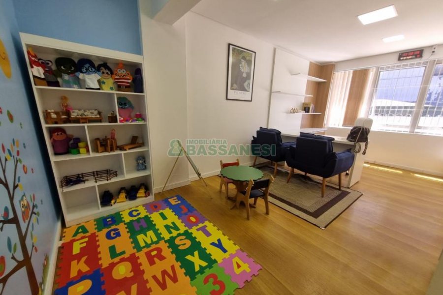 Sala Mobiliada com 60m², no bairro Centro em Caxias do Sul para Alugar