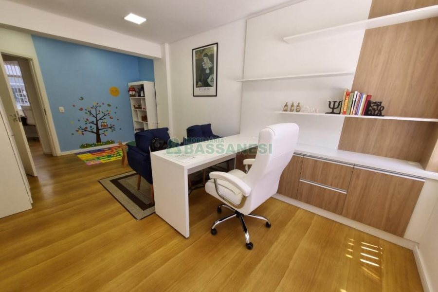 Sala Mobiliada com 60m², no bairro Centro em Caxias do Sul para Alugar