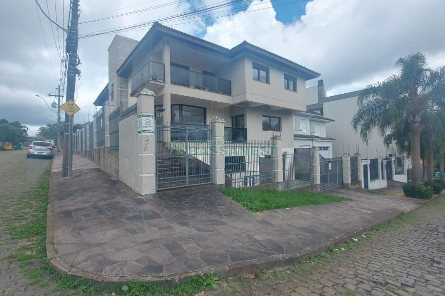 Loja com 76m², no bairro Sagrada Família em Caxias do Sul para Alugar