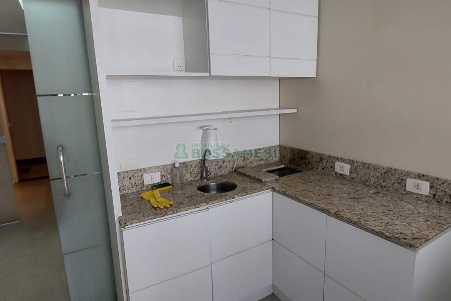 Sala com 50m², no bairro Centro em Caxias do Sul para Alugar