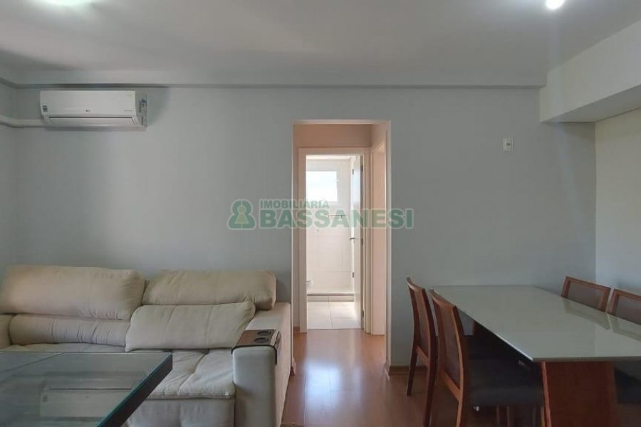Apto Mobiliado com 63m², 2 dormitórios, 1 vaga, no bairro Petrópolis em Caxias do Sul para Alugar