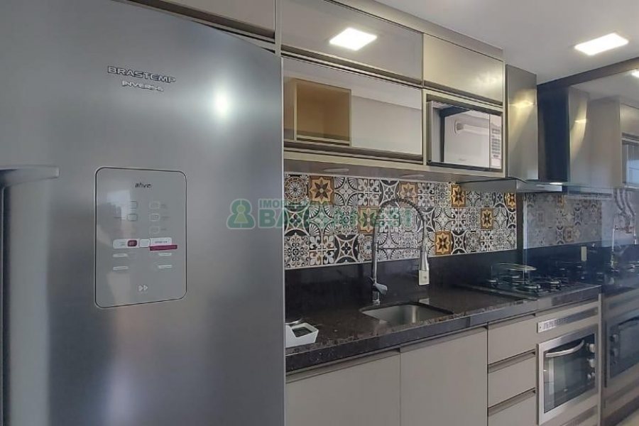 Apto Mobiliado com 63m², 2 dormitórios, 1 vaga, no bairro Petrópolis em Caxias do Sul para Alugar