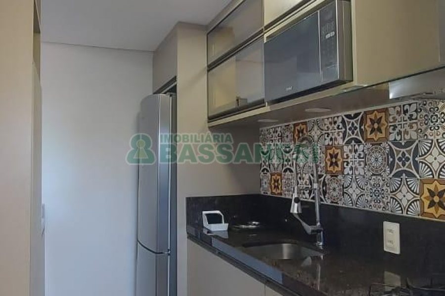 Apto Mobiliado com 63m², 2 dormitórios, 1 vaga, no bairro Petrópolis em Caxias do Sul para Alugar