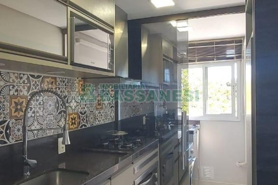 Apto Mobiliado com 63m², 2 dormitórios, 1 vaga, no bairro Petrópolis em Caxias do Sul para Alugar