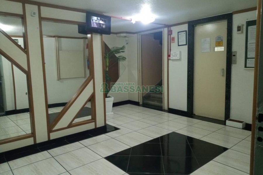 Apartamento, 2 dormitórios, no bairro São Pelegrino em Caxias do Sul para Comprar