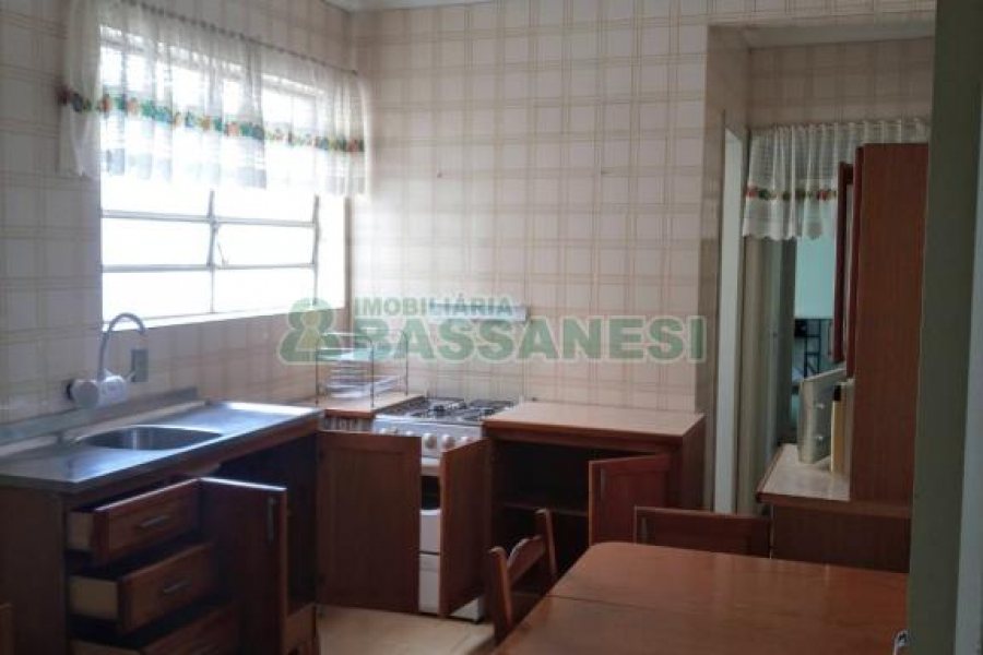 Apartamento, 2 dormitórios, no bairro São Pelegrino em Caxias do Sul para Comprar