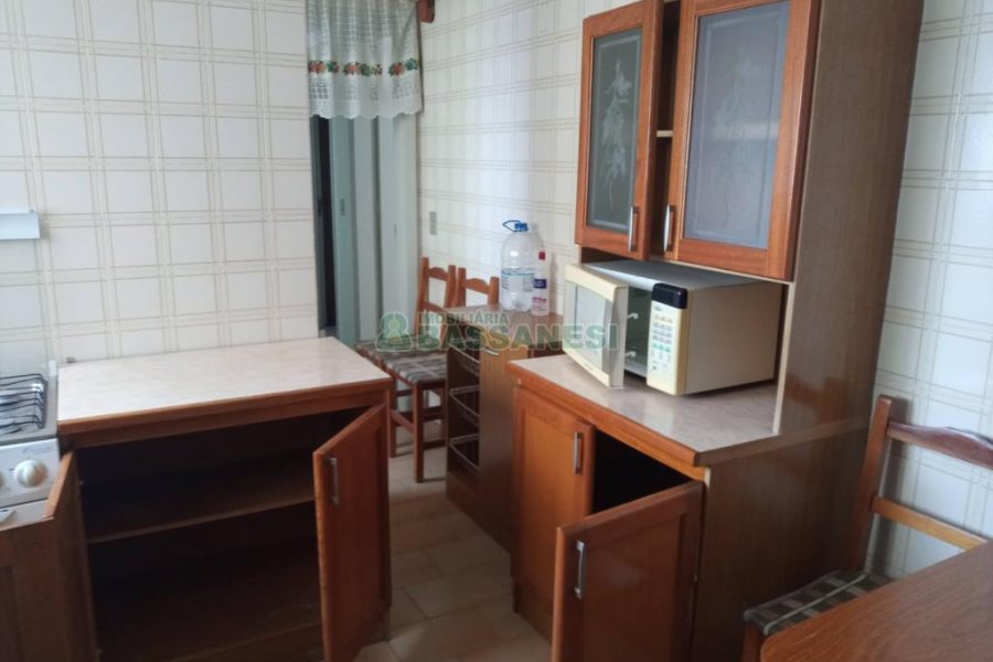 Apartamento, 2 dormitórios, no bairro São Pelegrino em Caxias do Sul para Comprar