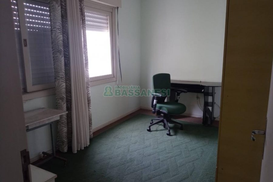 Apartamento, 2 dormitórios, no bairro São Pelegrino em Caxias do Sul para Comprar