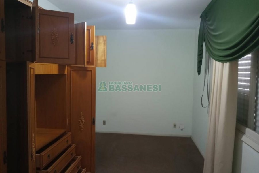 Apartamento, 2 dormitórios, no bairro São Pelegrino em Caxias do Sul para Comprar