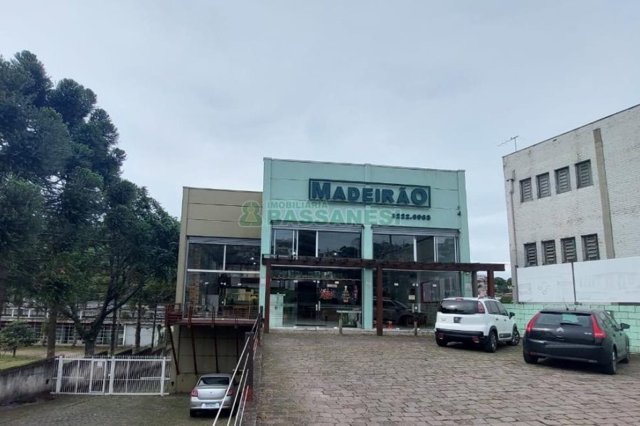 Loja com 350m², no bairro São Cristóvão em Caxias do Sul para Alugar