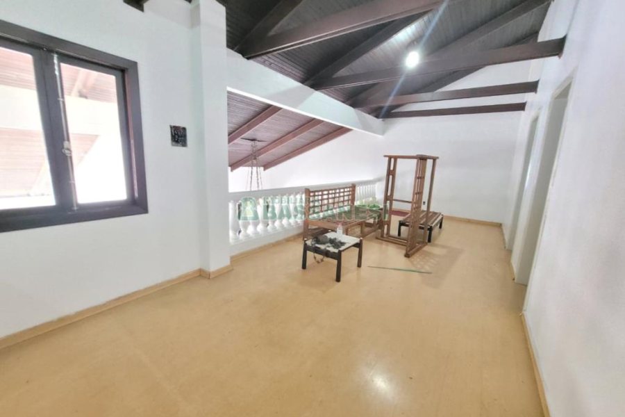 Casa com 360m², 3 dormitórios, 3 vagas, no bairro Marechal Floriano em Caxias do Sul para Alugar