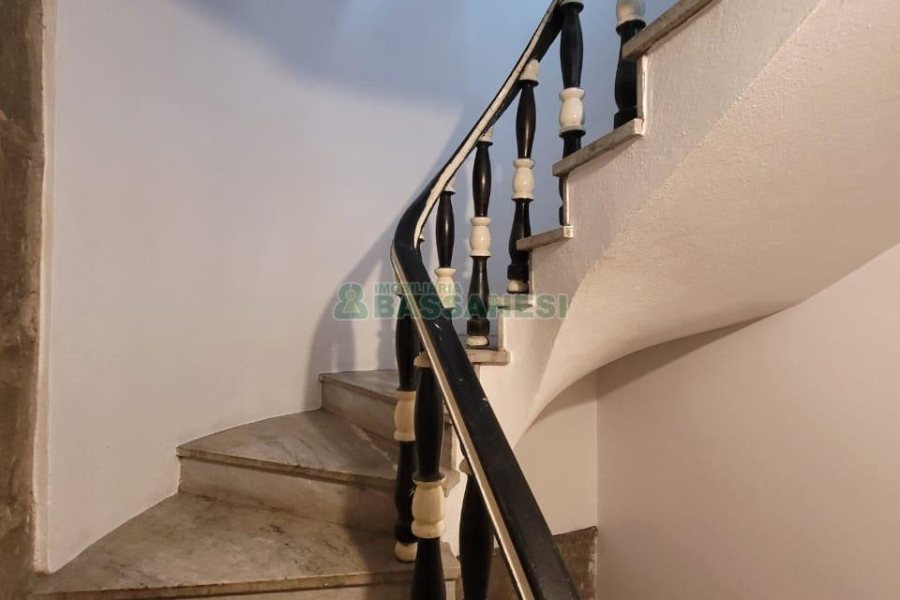 Casa com 360m², 3 dormitórios, 3 vagas, no bairro Marechal Floriano em Caxias do Sul para Alugar