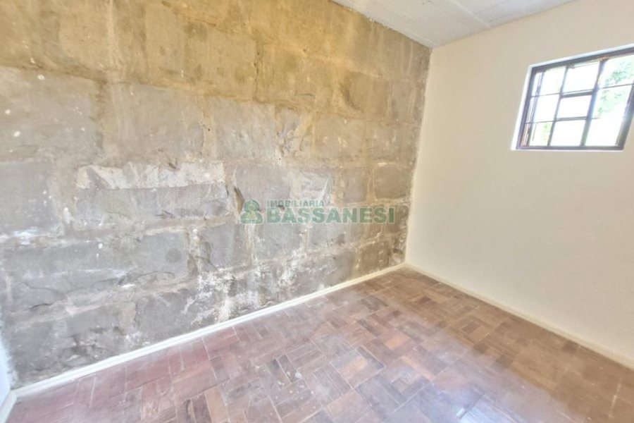 Casa com 360m², 3 dormitórios, 3 vagas, no bairro Marechal Floriano em Caxias do Sul para Alugar