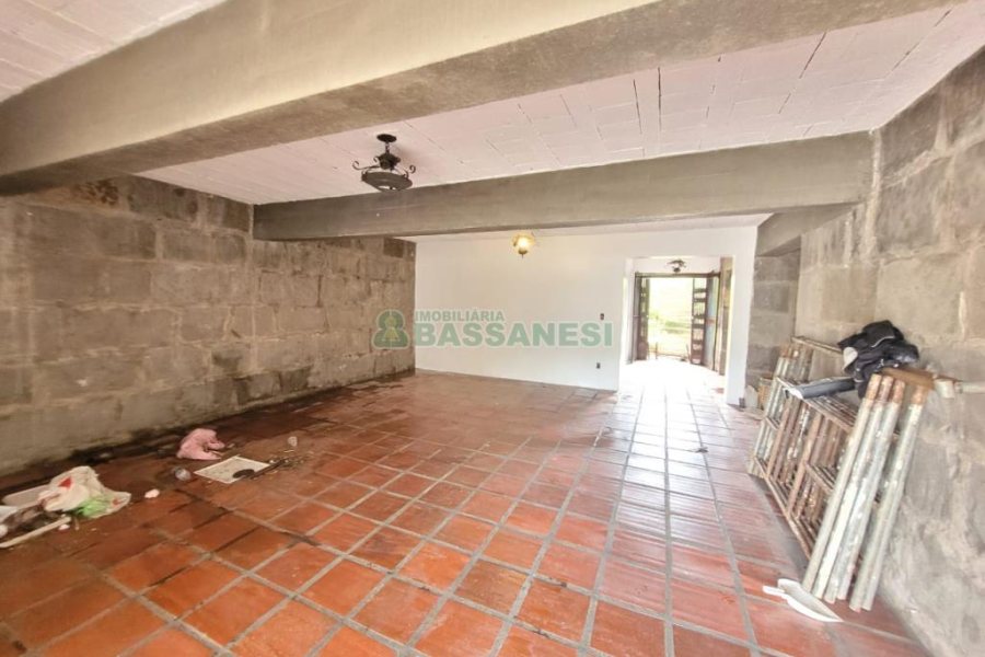 Casa com 360m², 3 dormitórios, 3 vagas, no bairro Marechal Floriano em Caxias do Sul para Alugar