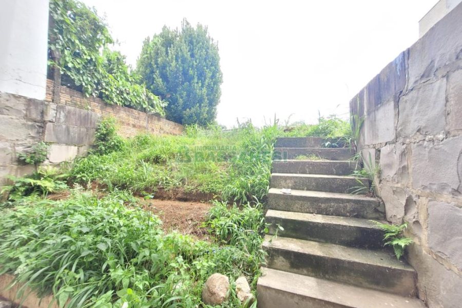 Casa com 360m², 3 dormitórios, 3 vagas, no bairro Marechal Floriano em Caxias do Sul para Alugar