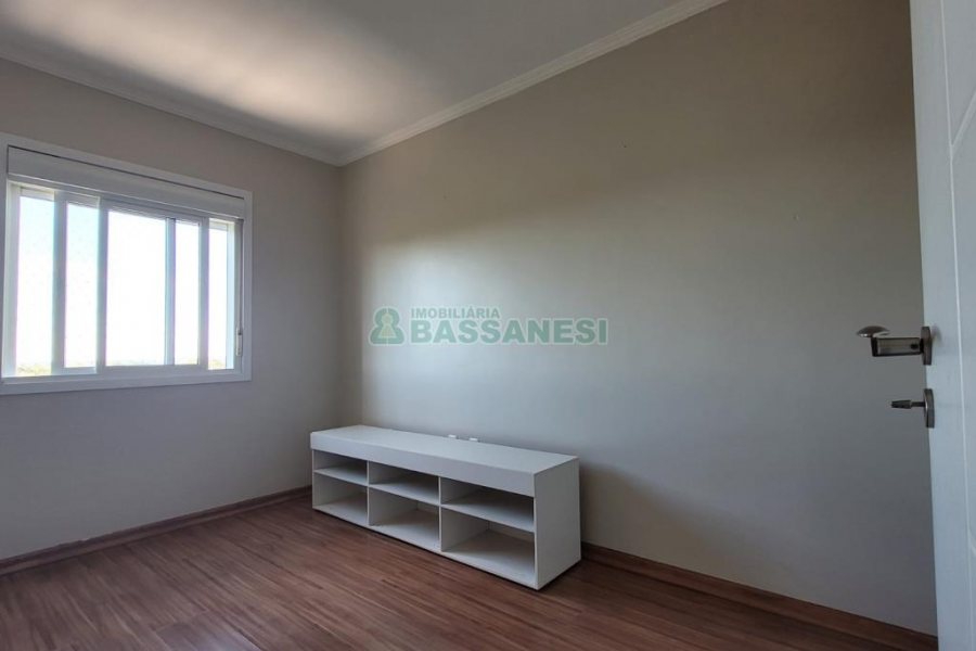 Apto Mobiliado com 55m², 2 dormitórios, 2 vagas, no bairro Bela Vista em Caxias do Sul para Alugar