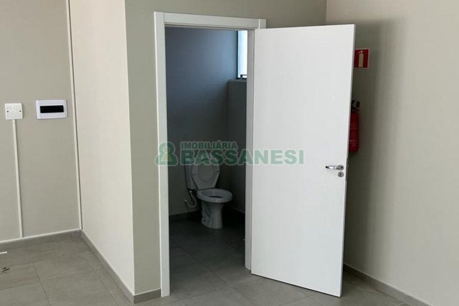 Loja com 107m², no bairro Bela Vista em Caxias do Sul para Alugar