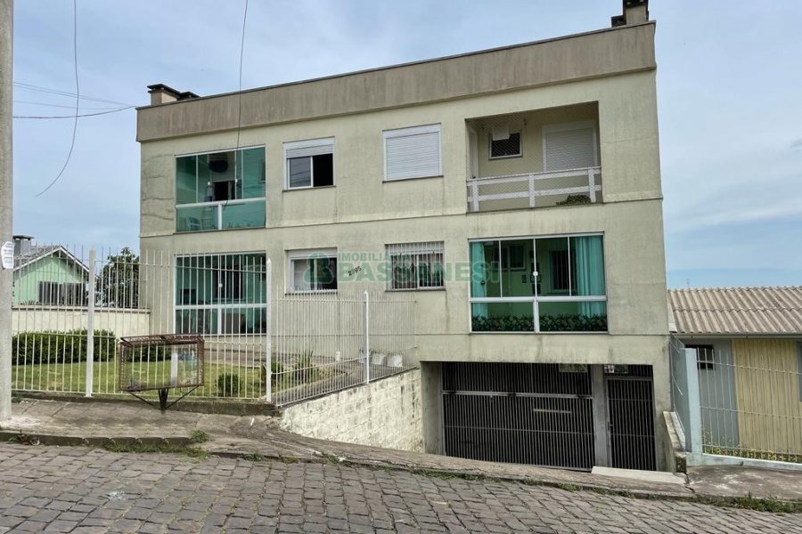 Apartamento, 2 dormitórios, 1 vaga, no bairro Santo Antônio em Caxias do Sul para Alugar