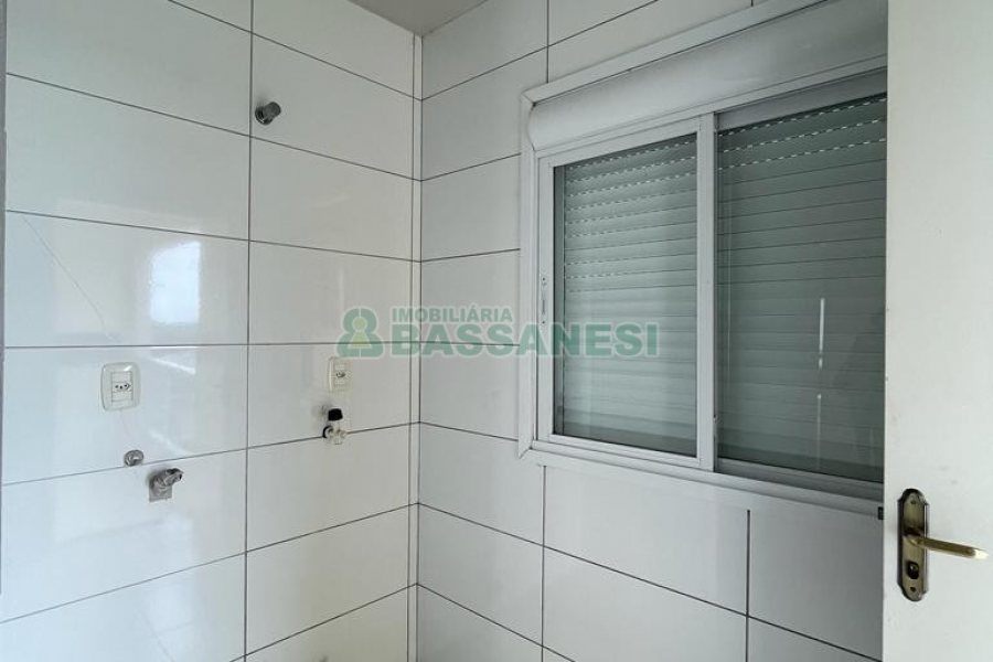 Apartamento, 2 dormitórios, 1 vaga, no bairro Santo Antônio em Caxias do Sul para Alugar