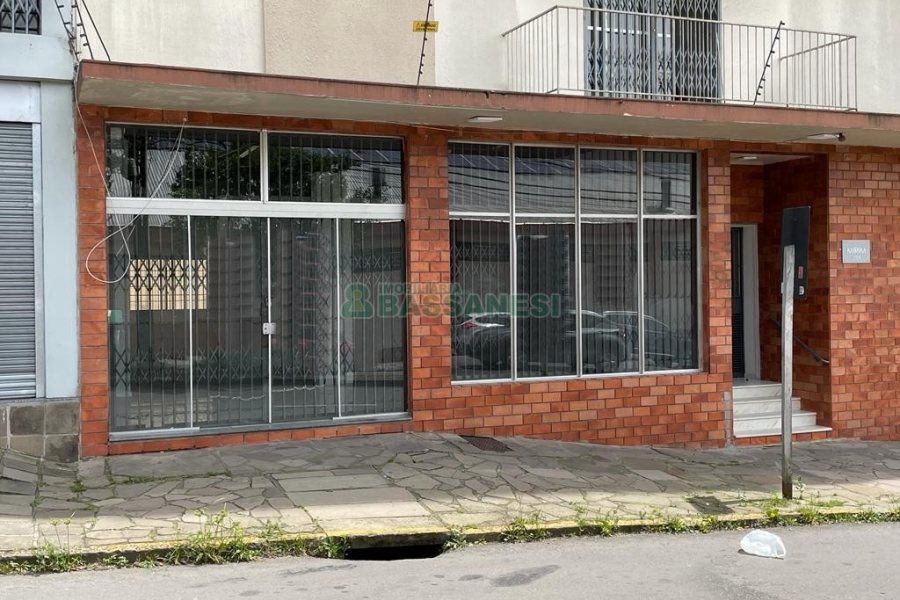Loja com 65m², no bairro Lourdes em Caxias do Sul para Alugar