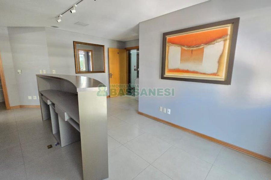 Sala com 72m², 1 vaga, no bairro Centro em Caxias do Sul para Comprar