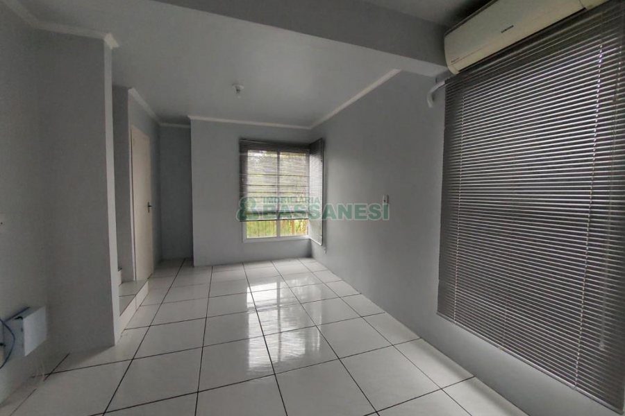 Sobrado com 89m², 2 dormitórios, no bairro São Luiz em Caxias do Sul para Comprar