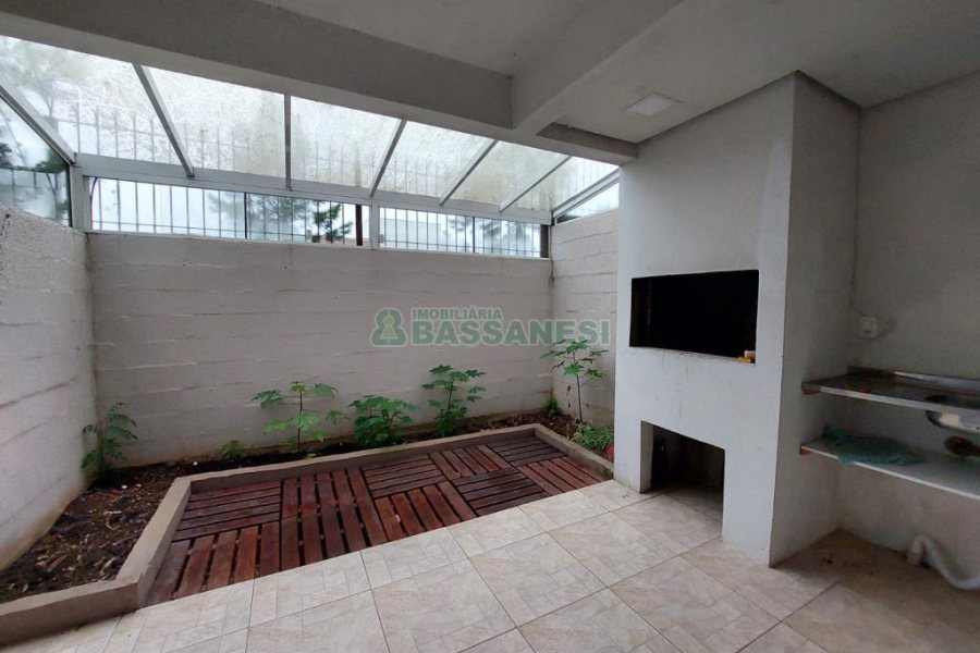 Sobrado com 89m², 2 dormitórios, no bairro São Luiz em Caxias do Sul para Comprar