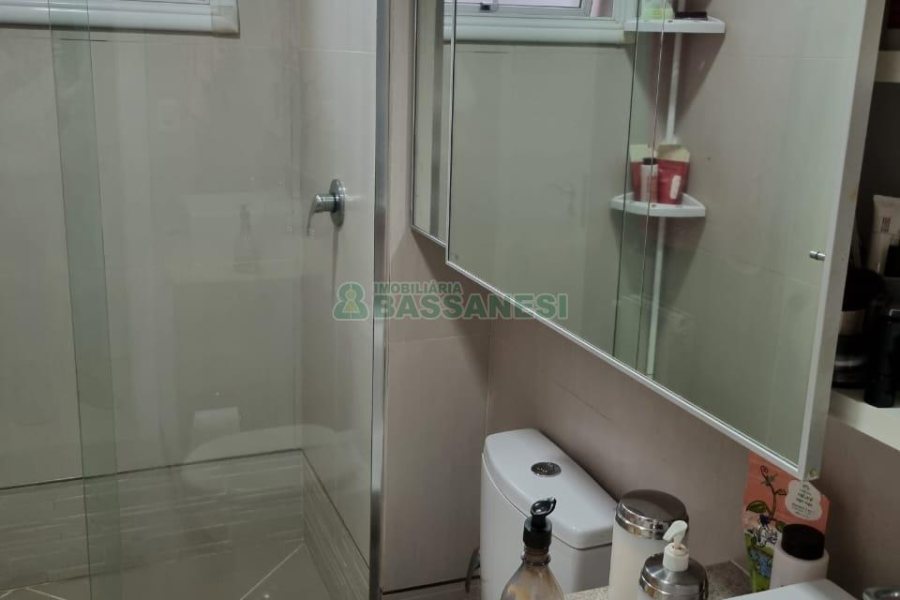 Apartamento com 233m², 3 dormitórios, 2 vagas, no bairro Santa Catarina em Caxias do Sul para Comprar