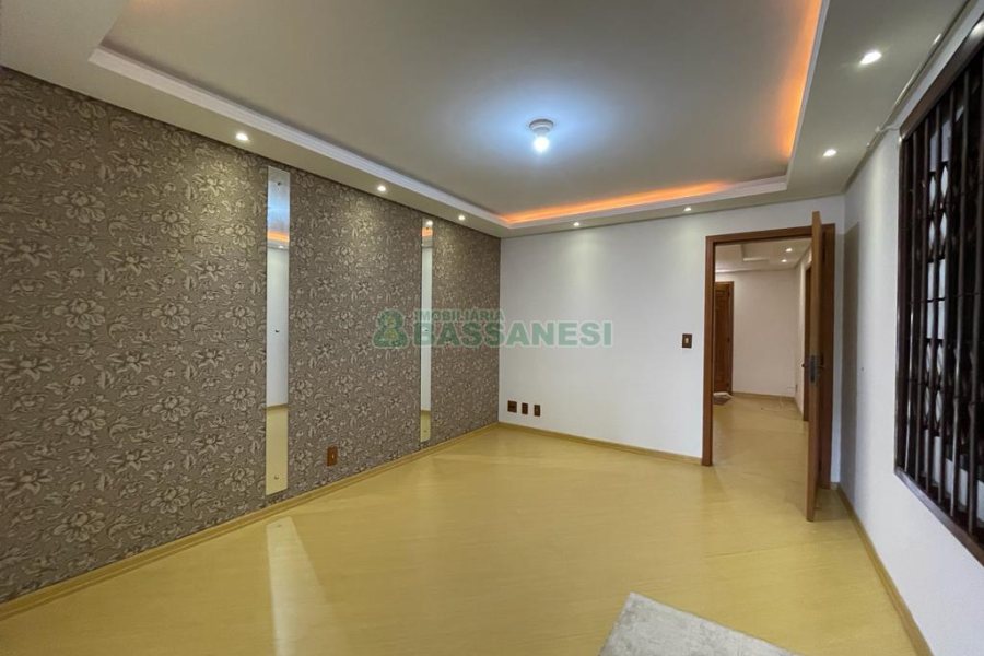 Casa com 260m², 3 dormitórios, 3 vagas, no bairro Interlagos em Caxias do Sul para Alugar