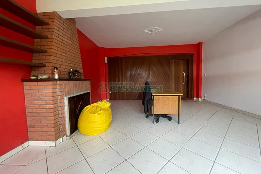 Casa com 260m², 3 dormitórios, 3 vagas, no bairro Interlagos em Caxias do Sul para Alugar