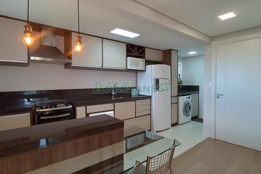 Apto Mobiliado com 45m², 1 dormitório, 1 vaga, no bairro Villagio Iguatemi em Caxias do Sul para Alugar
