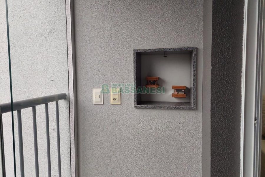 Apartamento com 63m², 2 dormitórios, 1 vaga, no bairro Petrópolis em Caxias do Sul para Comprar