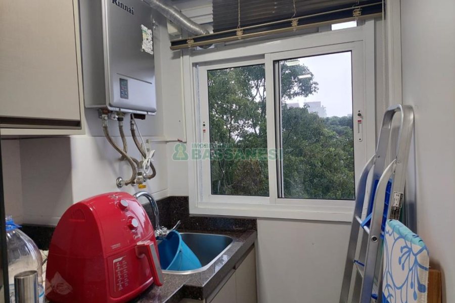 Apartamento com 63m², 2 dormitórios, 1 vaga, no bairro Petrópolis em Caxias do Sul para Comprar