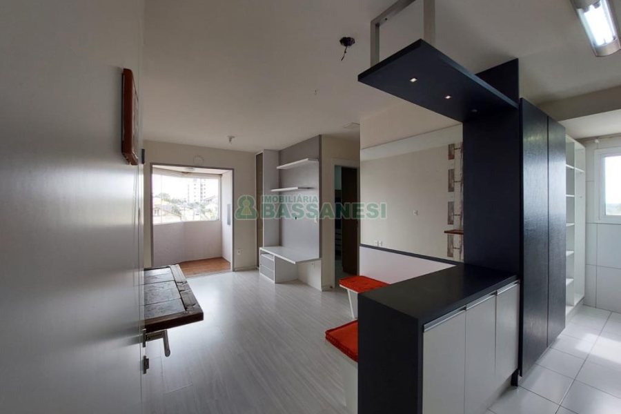 Apartamento com 65m², 2 dormitórios, 1 vaga, no bairro Santa Lúcia em Caxias do Sul para Comprar