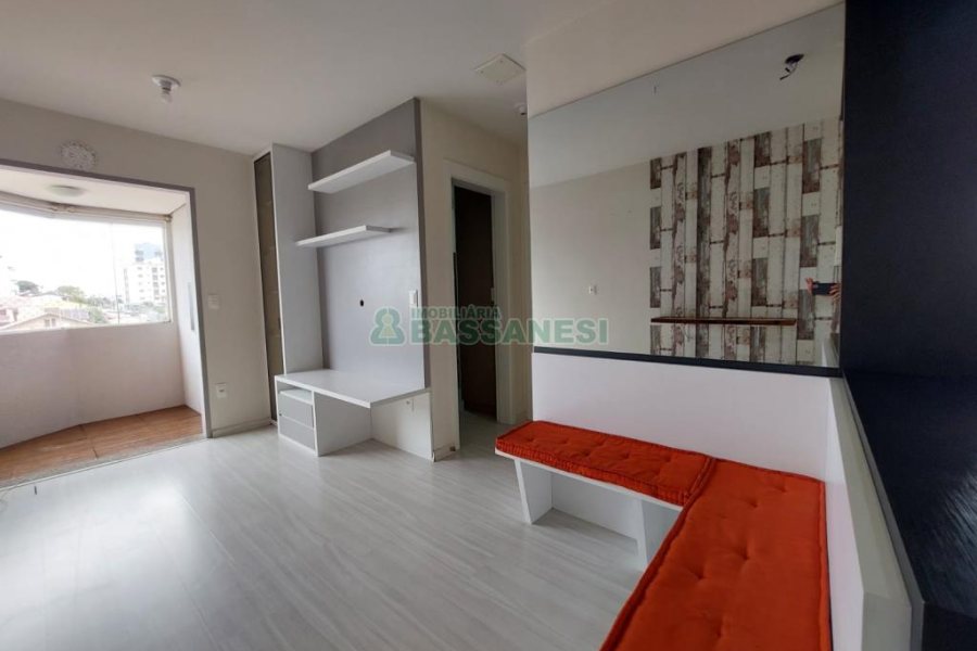 Apartamento com 65m², 2 dormitórios, 1 vaga, no bairro Santa Lúcia em Caxias do Sul para Comprar