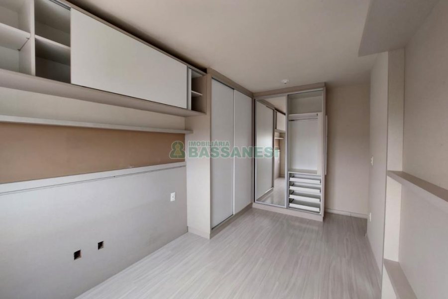 Apartamento com 65m², 2 dormitórios, 1 vaga, no bairro Santa Lúcia em Caxias do Sul para Comprar