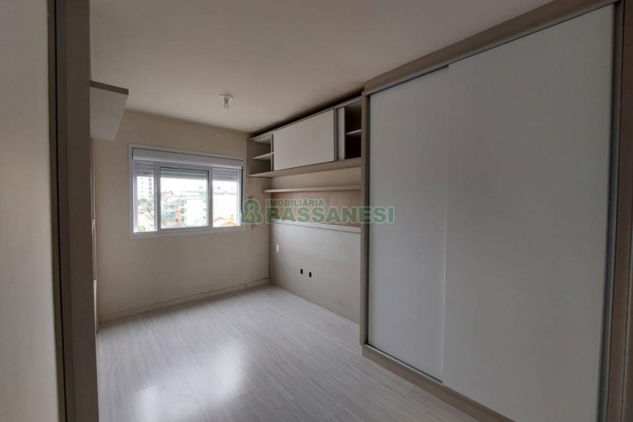 Apartamento com 65m², 2 dormitórios, 1 vaga, no bairro Santa Lúcia em Caxias do Sul para Comprar
