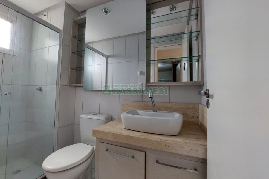 Apartamento com 65m², 2 dormitórios, 1 vaga, no bairro Santa Lúcia em Caxias do Sul para Comprar