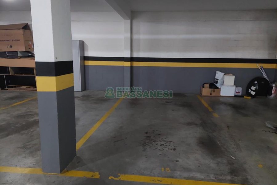 Apartamento com 65m², 2 dormitórios, 1 vaga, no bairro Santa Lúcia em Caxias do Sul para Comprar