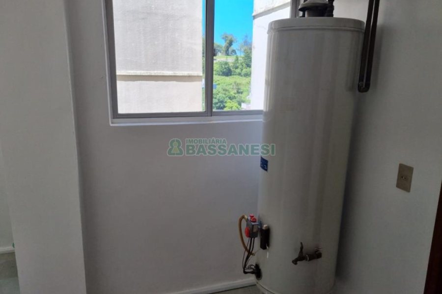 Apartamento com 115m², 3 dormitórios, 1 vaga, no bairro Medianeira em Caxias do Sul para Comprar