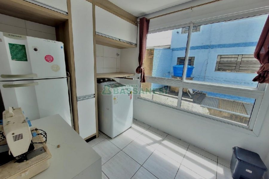 Apto Mobiliado com 38m², 1 dormitório, 1 vaga, no bairro Cruzeiro em Caxias do Sul para Comprar