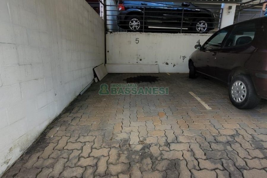 Apto Mobiliado com 38m², 1 dormitório, 1 vaga, no bairro Cruzeiro em Caxias do Sul para Comprar