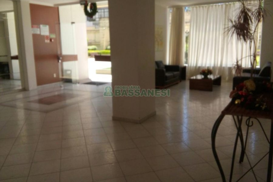 Apto Mobiliado com 95m², 3 dormitórios, 2 vagas, no bairro Rio Branco em Caxias do Sul para Comprar