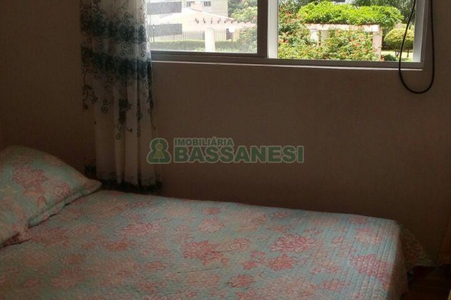 Apto Mobiliado com 95m², 3 dormitórios, 2 vagas, no bairro Rio Branco em Caxias do Sul para Comprar