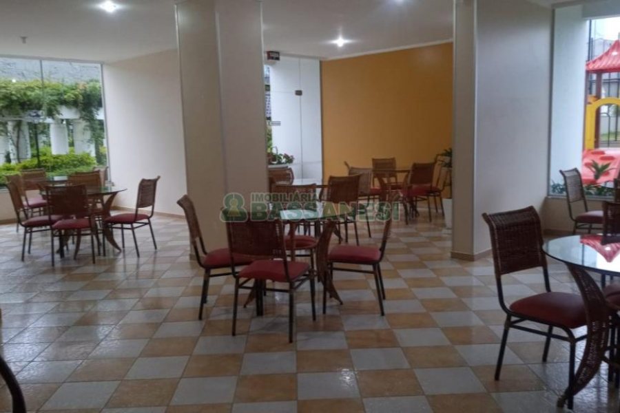 Apto Mobiliado com 95m², 3 dormitórios, 2 vagas, no bairro Rio Branco em Caxias do Sul para Comprar